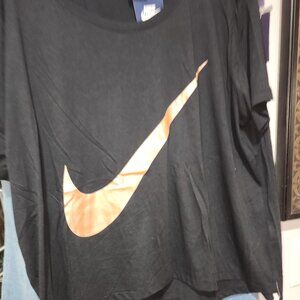 NWT - Nike Swoosh - Oversize Black & Gold T Shirt